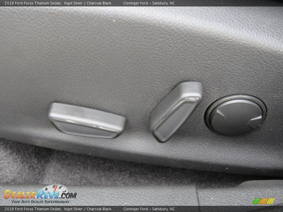 2018 Ford Focus Titanium Sedan Ingot Silver / Charcoal Black Photo #8