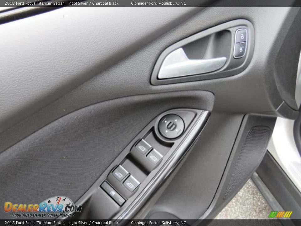 2018 Ford Focus Titanium Sedan Ingot Silver / Charcoal Black Photo #9