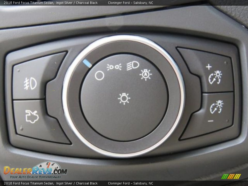 2018 Ford Focus Titanium Sedan Ingot Silver / Charcoal Black Photo #21