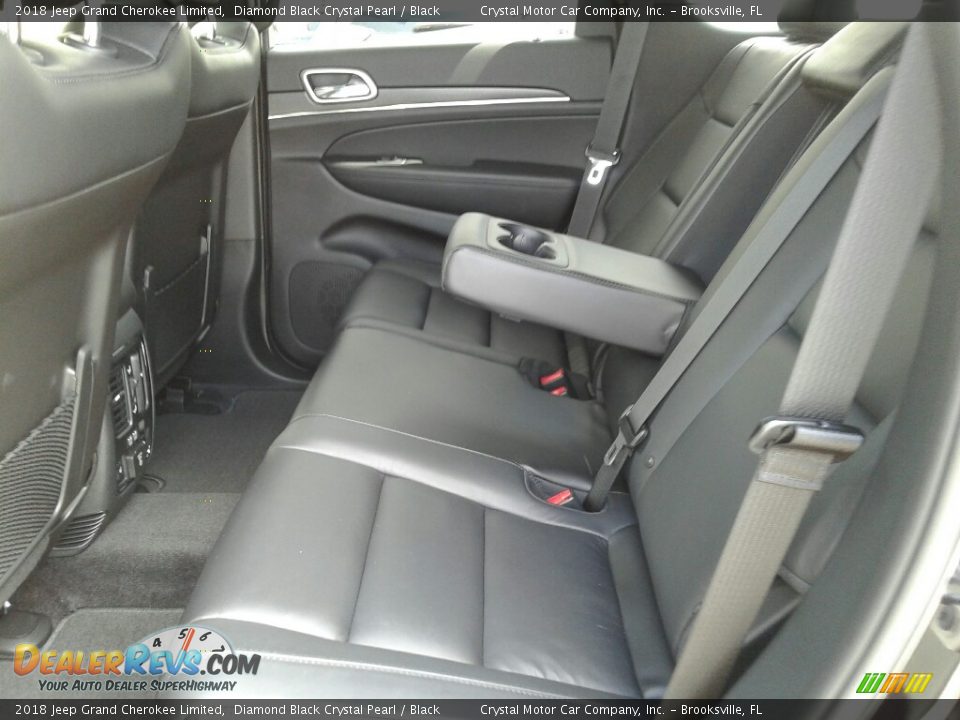 2018 Jeep Grand Cherokee Limited Diamond Black Crystal Pearl / Black Photo #10