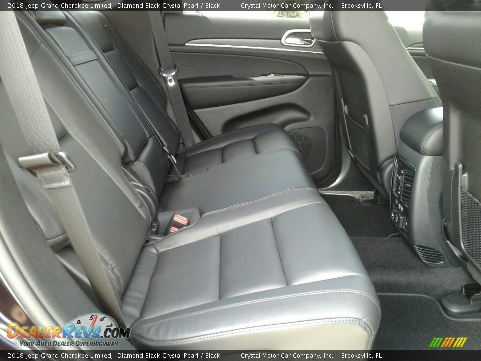 2018 Jeep Grand Cherokee Limited Diamond Black Crystal Pearl / Black Photo #11