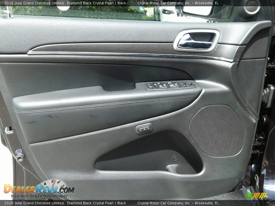 2018 Jeep Grand Cherokee Limited Diamond Black Crystal Pearl / Black Photo #17