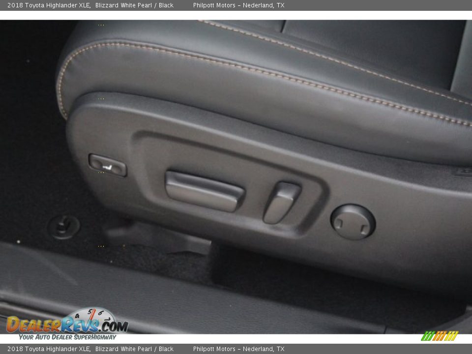 2018 Toyota Highlander XLE Blizzard White Pearl / Black Photo #15