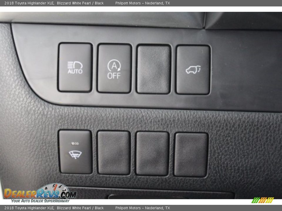 2018 Toyota Highlander XLE Blizzard White Pearl / Black Photo #24