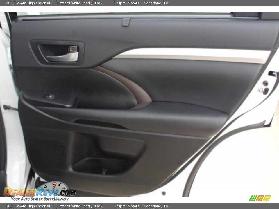 2018 Toyota Highlander XLE Blizzard White Pearl / Black Photo #31
