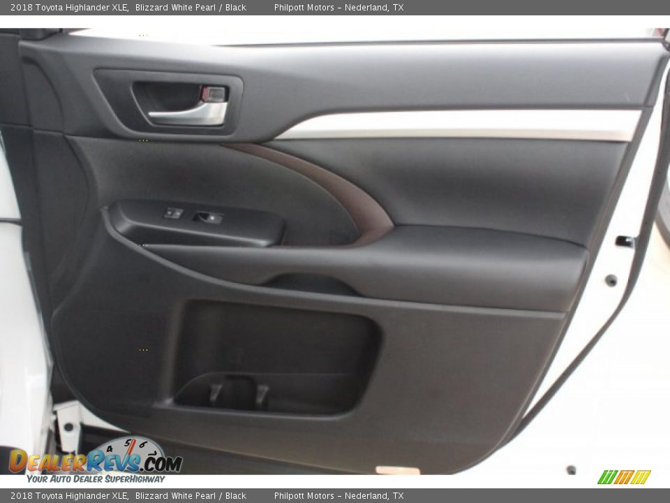 2018 Toyota Highlander XLE Blizzard White Pearl / Black Photo #33