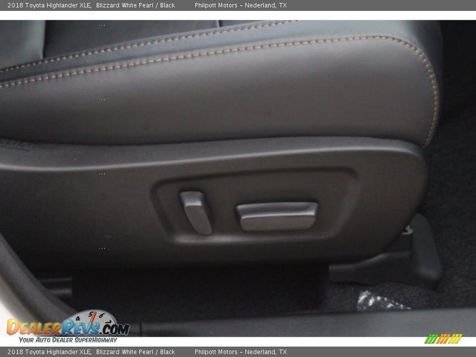 2018 Toyota Highlander XLE Blizzard White Pearl / Black Photo #36