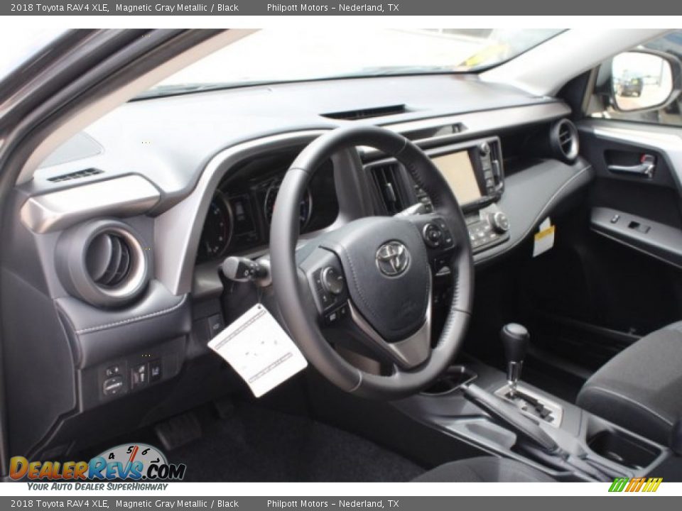 2018 Toyota RAV4 XLE Magnetic Gray Metallic / Black Photo #13