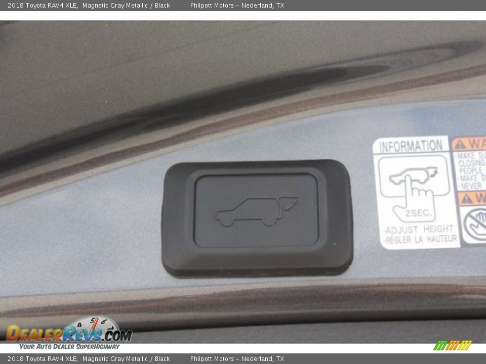 2018 Toyota RAV4 XLE Magnetic Gray Metallic / Black Photo #30