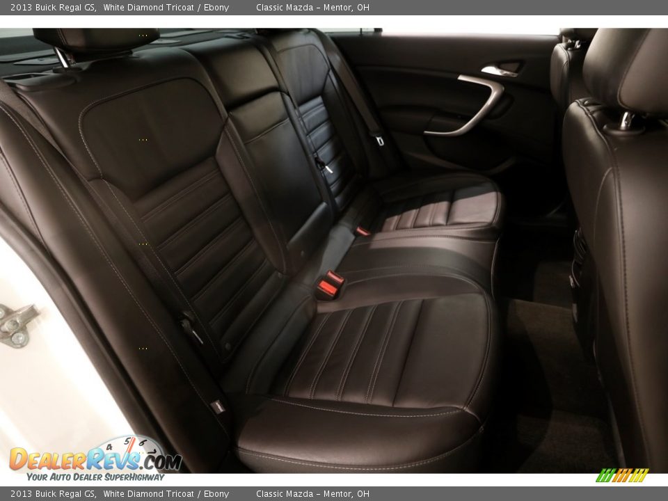 2013 Buick Regal GS White Diamond Tricoat / Ebony Photo #16