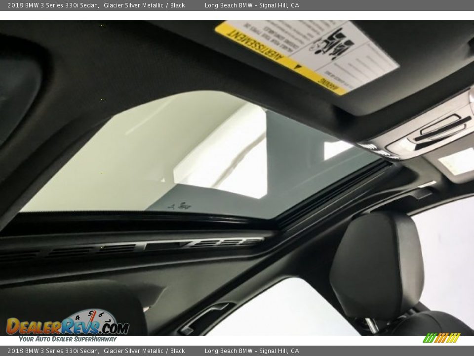 2018 BMW 3 Series 330i Sedan Glacier Silver Metallic / Black Photo #26