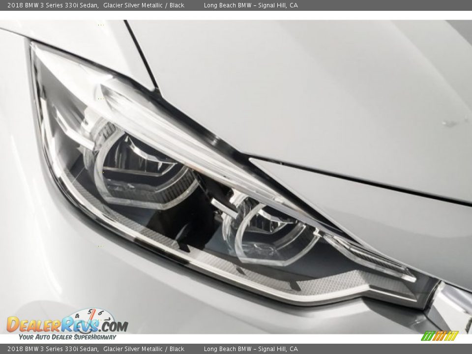 2018 BMW 3 Series 330i Sedan Glacier Silver Metallic / Black Photo #29
