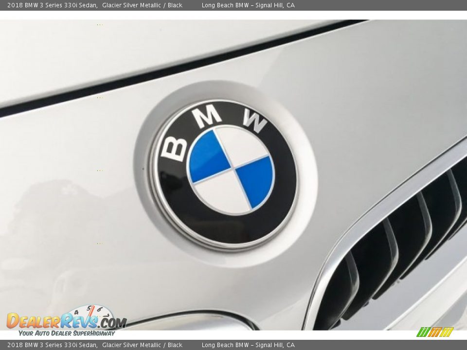 2018 BMW 3 Series 330i Sedan Glacier Silver Metallic / Black Photo #30
