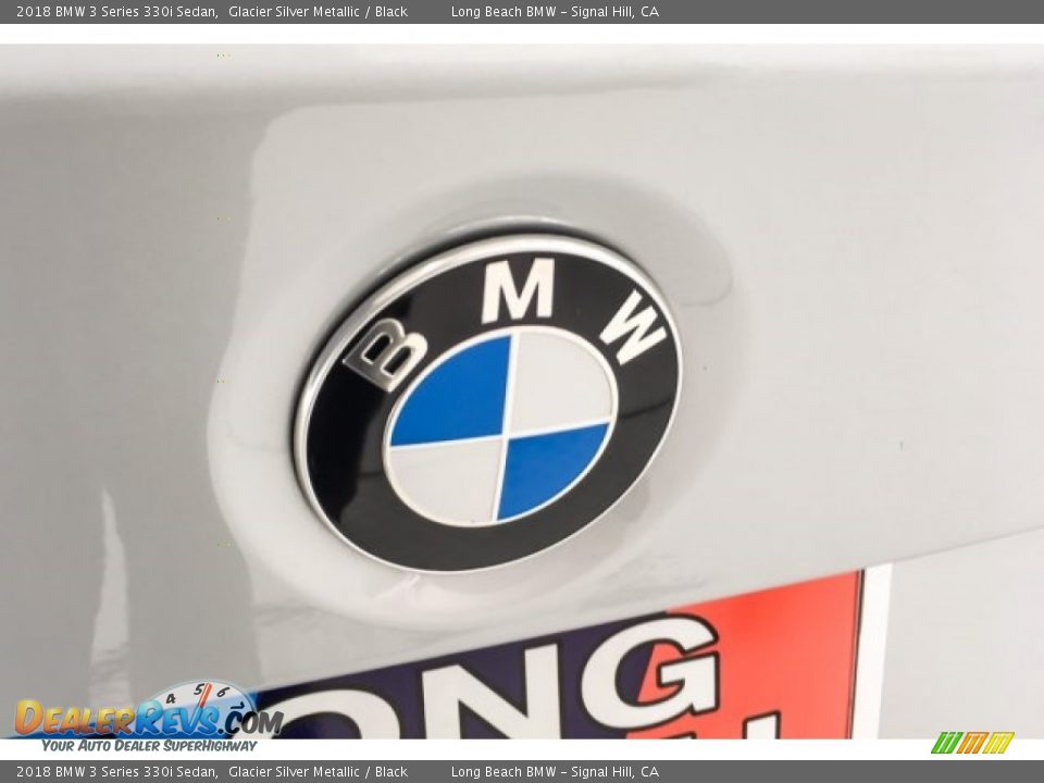 2018 BMW 3 Series 330i Sedan Glacier Silver Metallic / Black Photo #32
