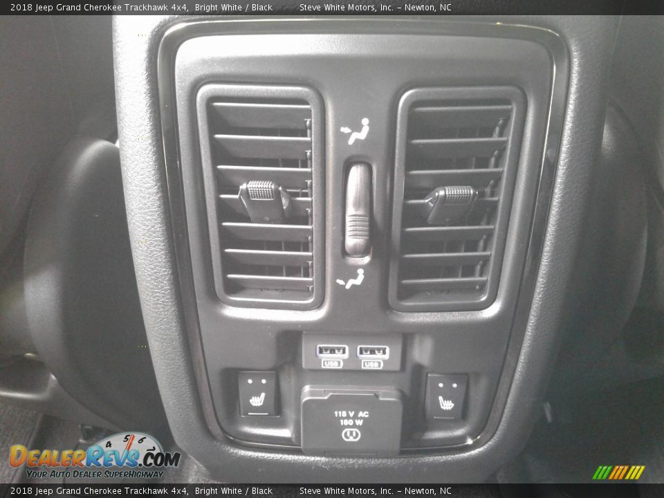 Controls of 2018 Jeep Grand Cherokee Trackhawk 4x4 Photo #12