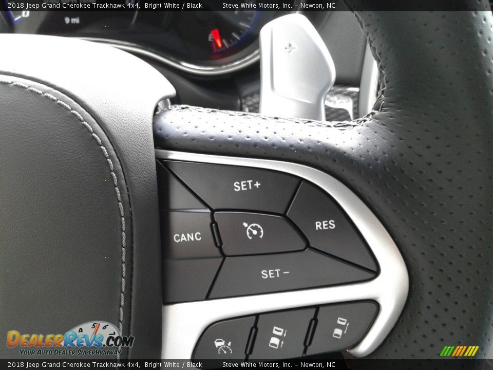 Controls of 2018 Jeep Grand Cherokee Trackhawk 4x4 Photo #20