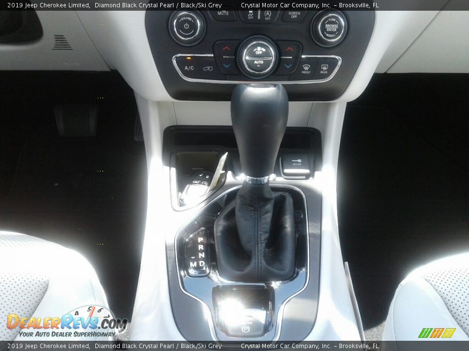 2019 Jeep Cherokee Limited Diamond Black Crystal Pearl / Black/Ski Grey Photo #16