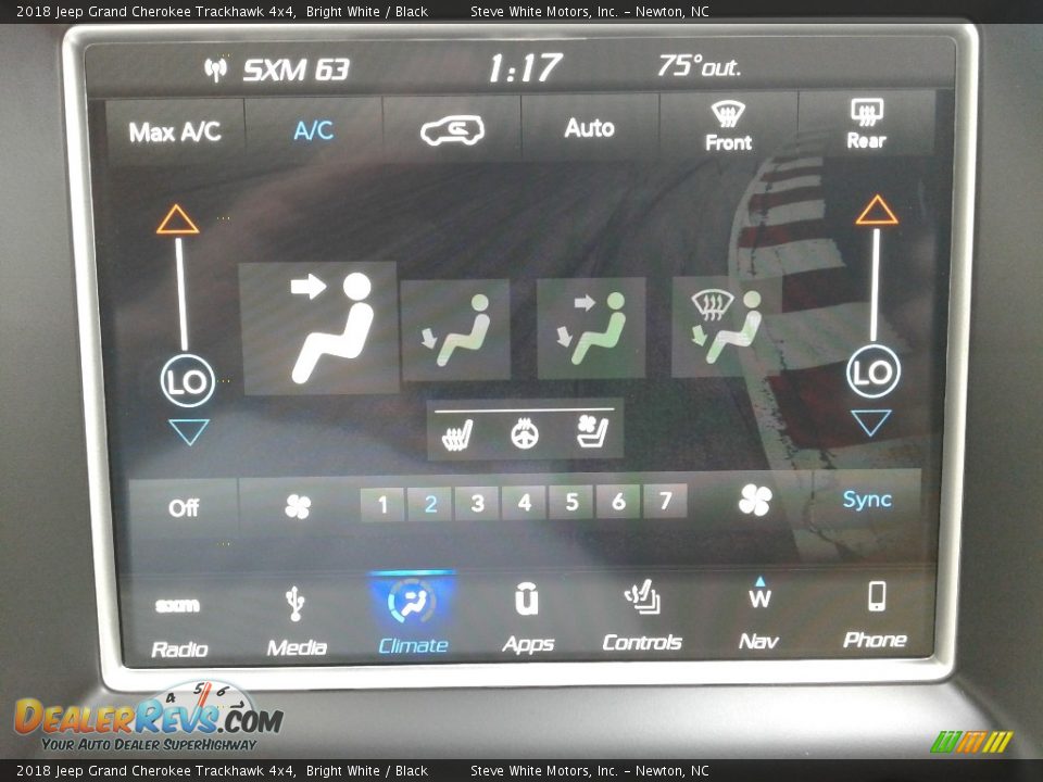 Controls of 2018 Jeep Grand Cherokee Trackhawk 4x4 Photo #28