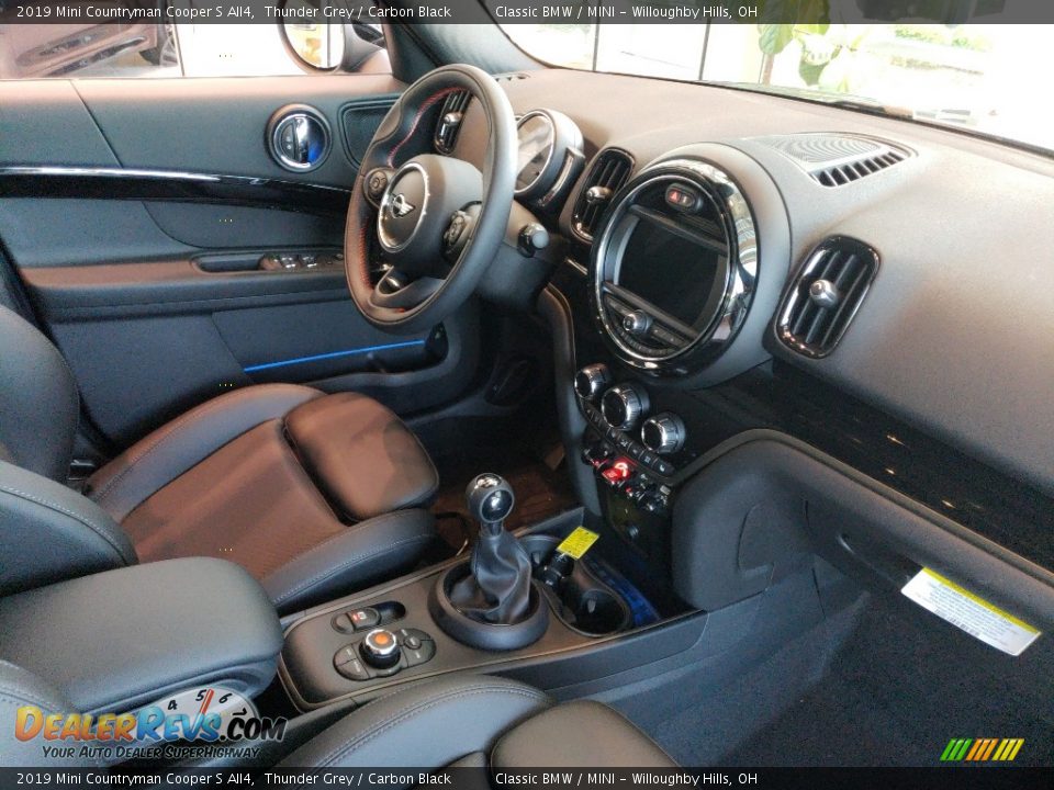 Carbon Black Interior - 2019 Mini Countryman Cooper S All4 Photo #6