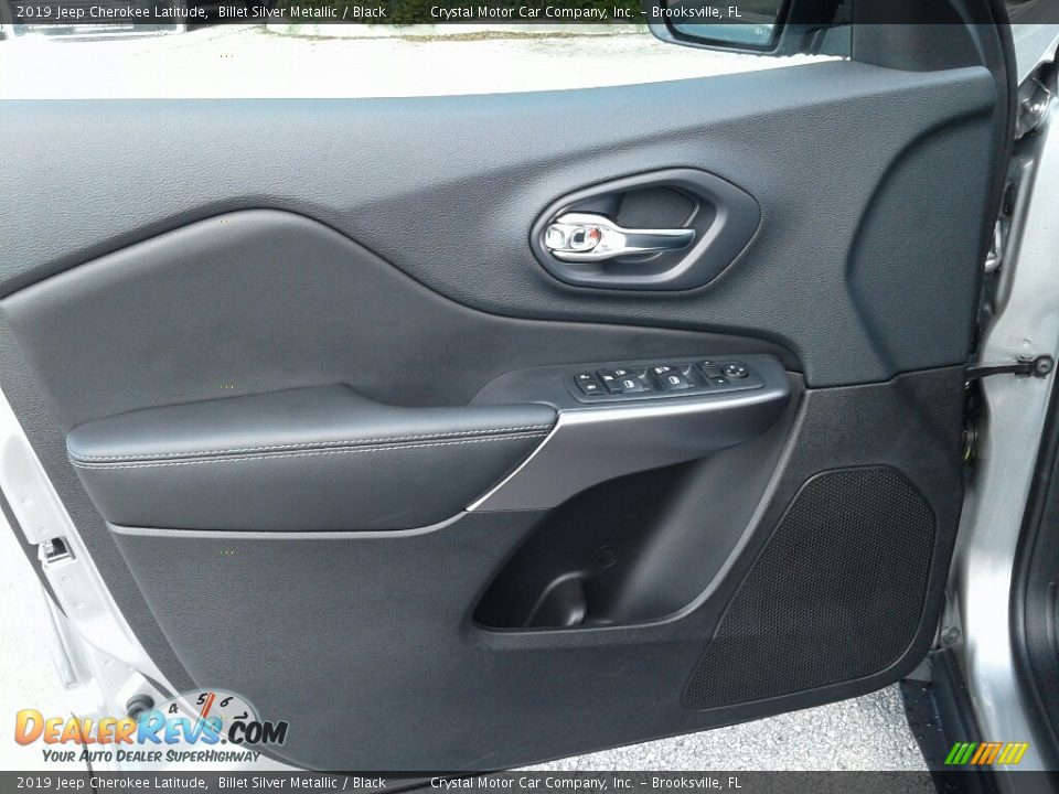 2019 Jeep Cherokee Latitude Billet Silver Metallic / Black Photo #16