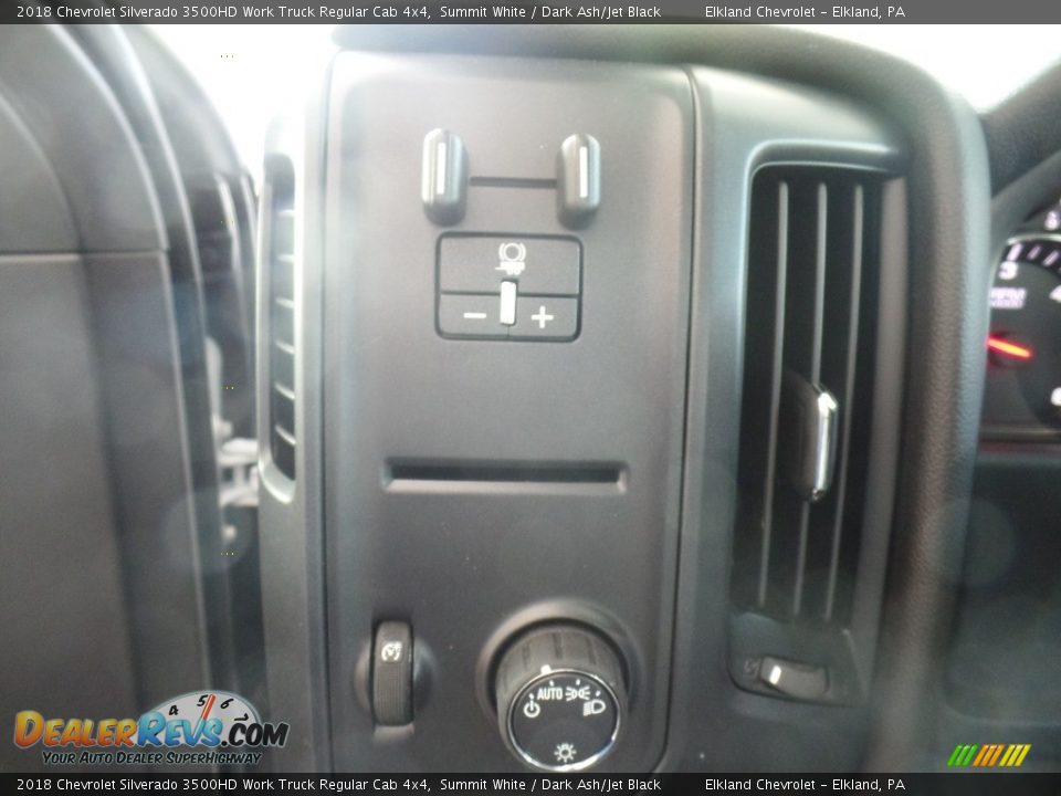 2018 Chevrolet Silverado 3500HD Work Truck Regular Cab 4x4 Summit White / Dark Ash/Jet Black Photo #22