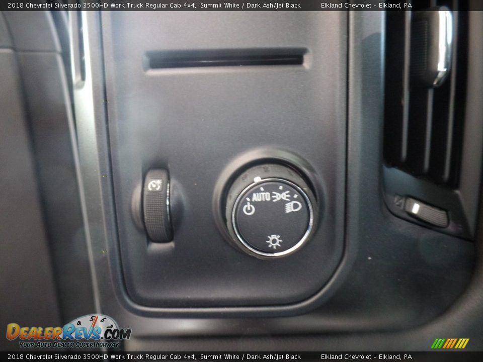 2018 Chevrolet Silverado 3500HD Work Truck Regular Cab 4x4 Summit White / Dark Ash/Jet Black Photo #24