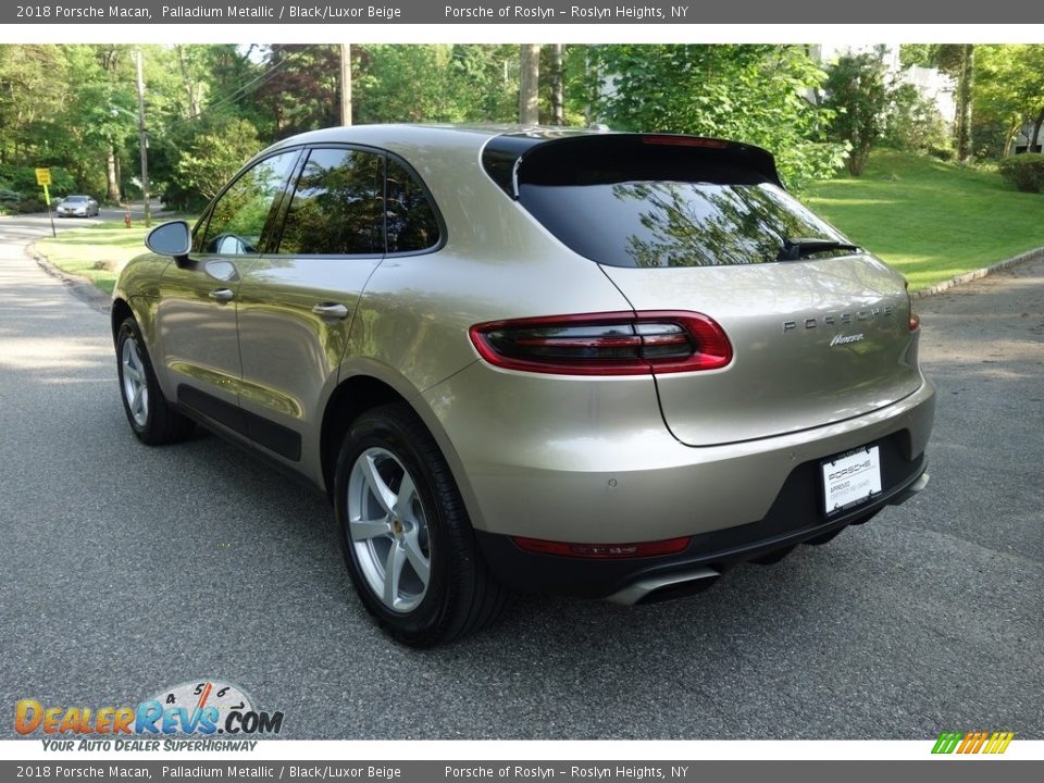 2018 Porsche Macan Palladium Metallic / Black/Luxor Beige Photo #4