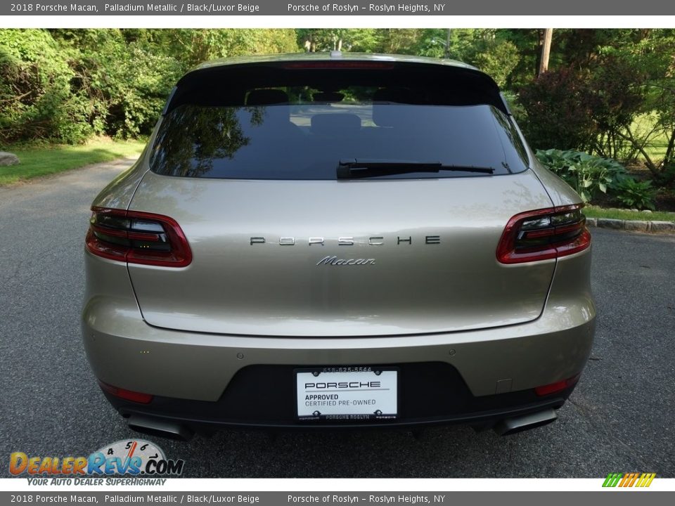 2018 Porsche Macan Palladium Metallic / Black/Luxor Beige Photo #5