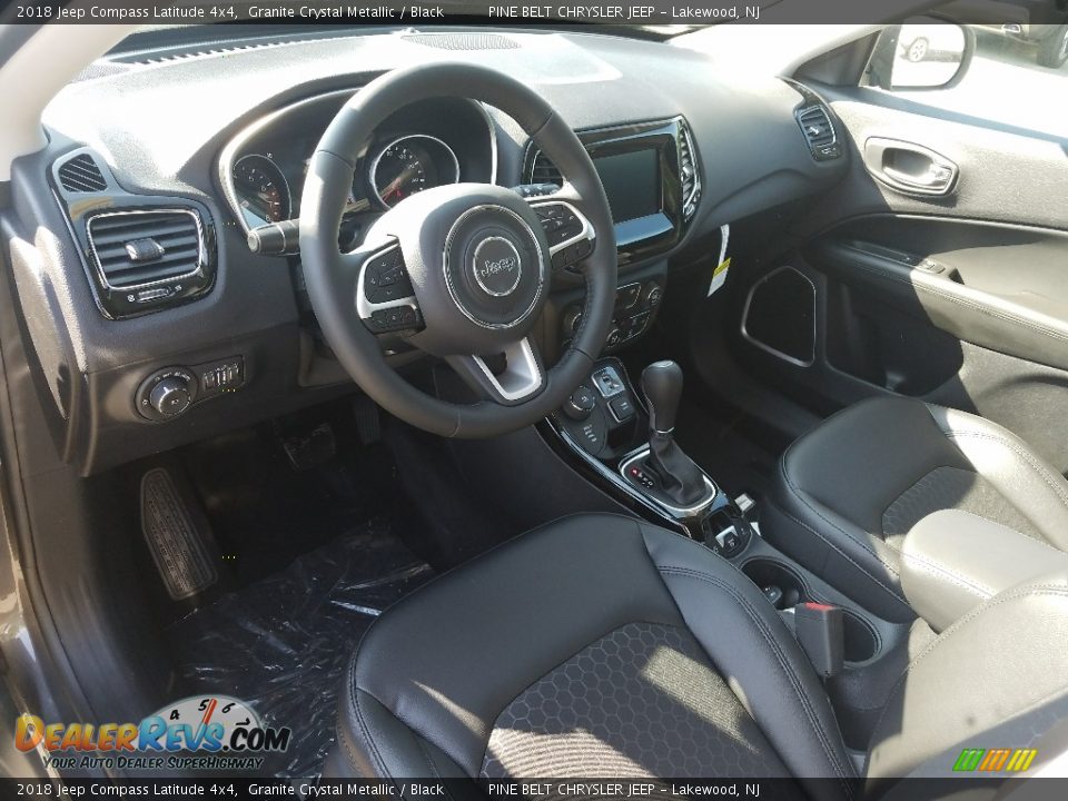 2018 Jeep Compass Latitude 4x4 Granite Crystal Metallic / Black Photo #7