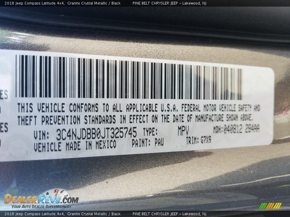 2018 Jeep Compass Latitude 4x4 Granite Crystal Metallic / Black Photo #9