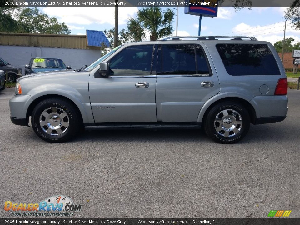 2006 Lincoln Navigator Luxury Satellite Silver Metallic / Dove Grey Photo #6