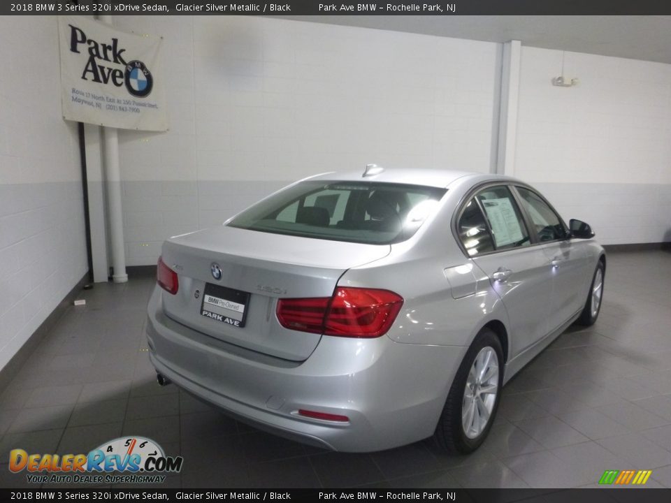 2018 BMW 3 Series 320i xDrive Sedan Glacier Silver Metallic / Black Photo #5