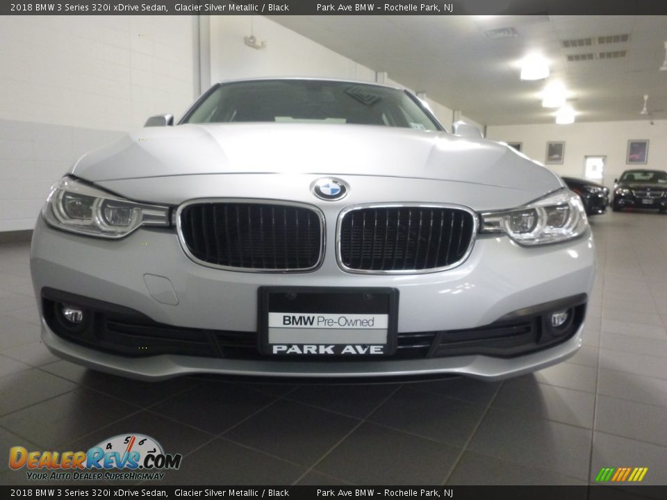 2018 BMW 3 Series 320i xDrive Sedan Glacier Silver Metallic / Black Photo #8