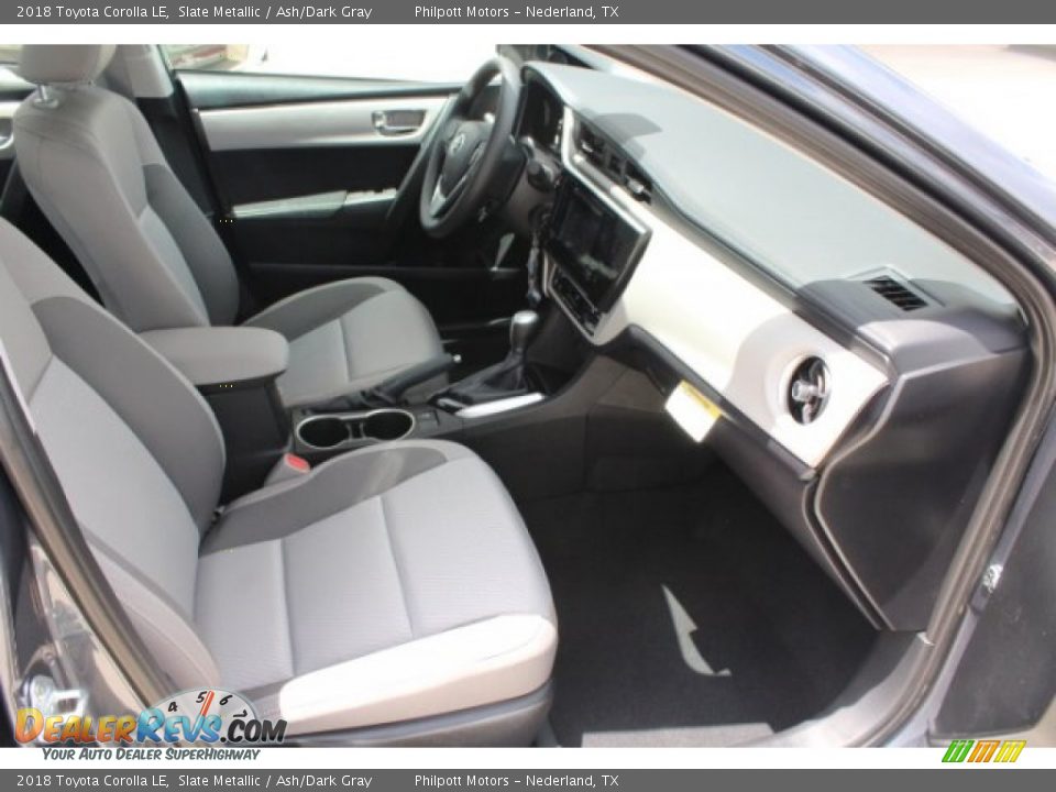 2018 Toyota Corolla LE Slate Metallic / Ash/Dark Gray Photo #31