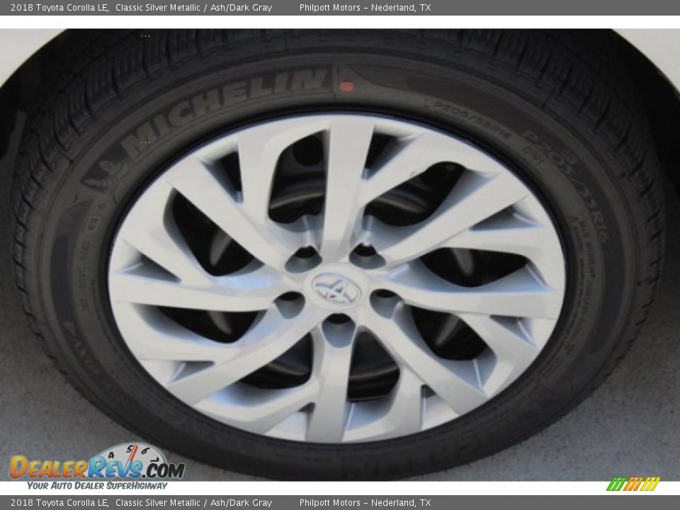 2018 Toyota Corolla LE Classic Silver Metallic / Ash/Dark Gray Photo #4