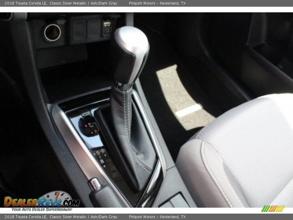 2018 Toyota Corolla LE Classic Silver Metallic / Ash/Dark Gray Photo #17