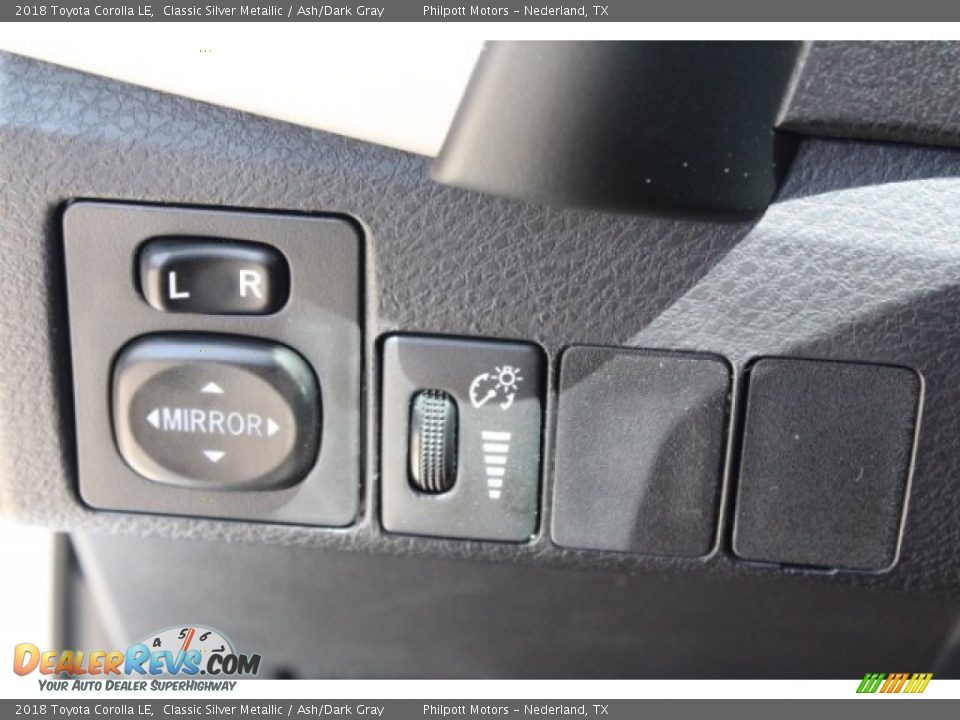 2018 Toyota Corolla LE Classic Silver Metallic / Ash/Dark Gray Photo #21