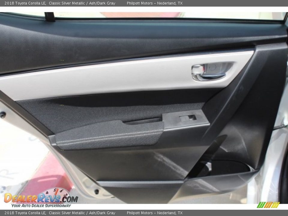 2018 Toyota Corolla LE Classic Silver Metallic / Ash/Dark Gray Photo #22
