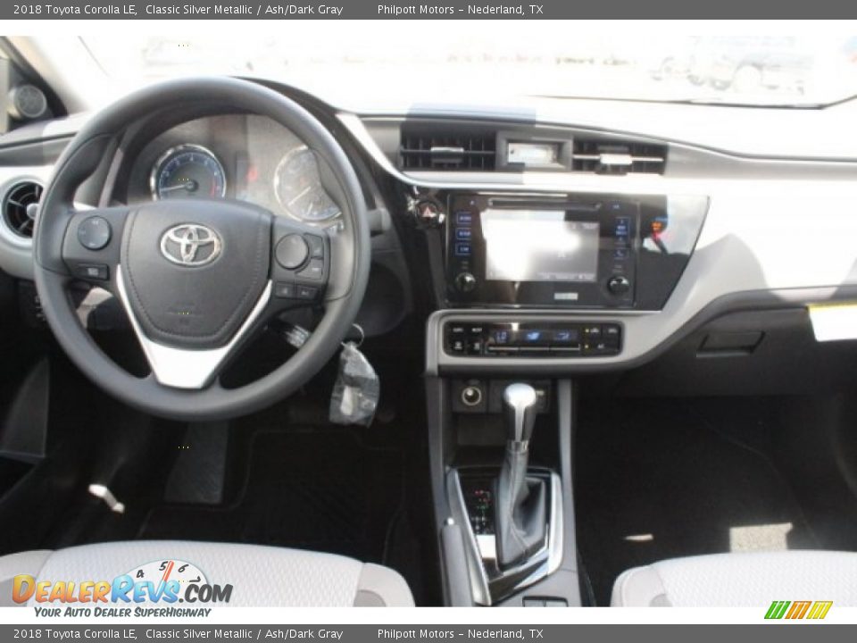 2018 Toyota Corolla LE Classic Silver Metallic / Ash/Dark Gray Photo #24