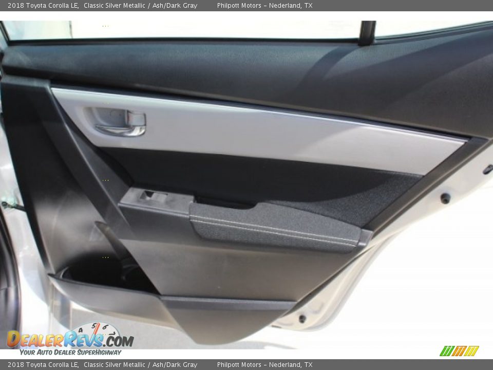 2018 Toyota Corolla LE Classic Silver Metallic / Ash/Dark Gray Photo #27