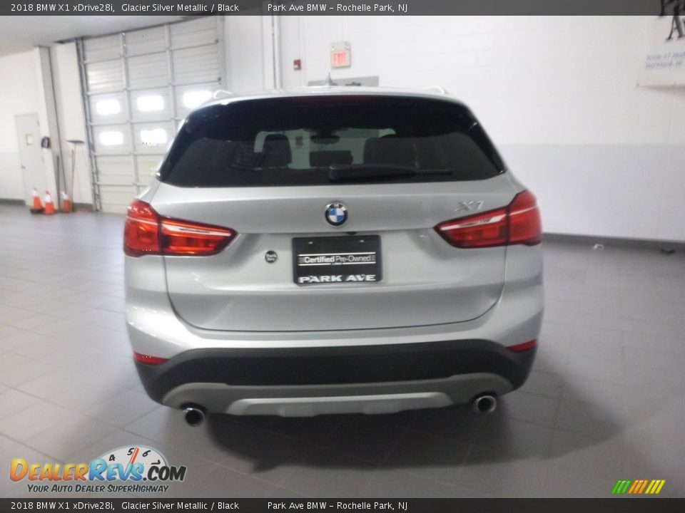 2018 BMW X1 xDrive28i Glacier Silver Metallic / Black Photo #4