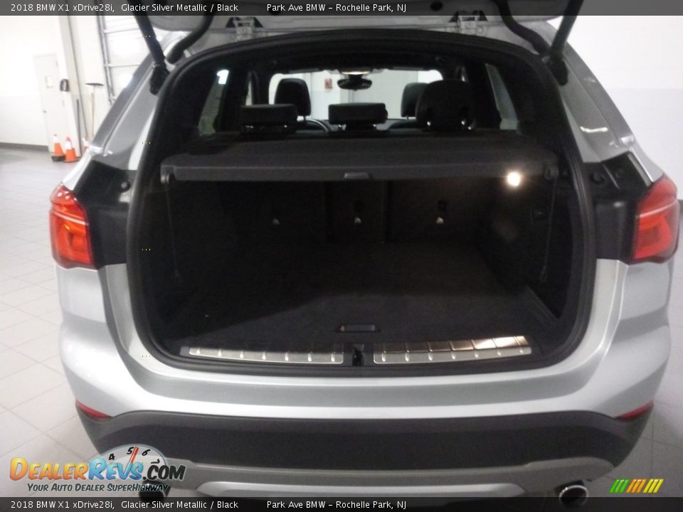 2018 BMW X1 xDrive28i Glacier Silver Metallic / Black Photo #27