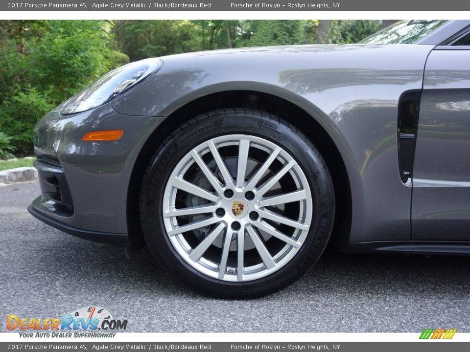 2017 Porsche Panamera 4S Wheel Photo #9