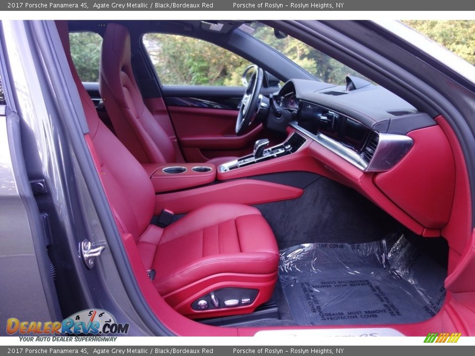 Front Seat of 2017 Porsche Panamera 4S Photo #15