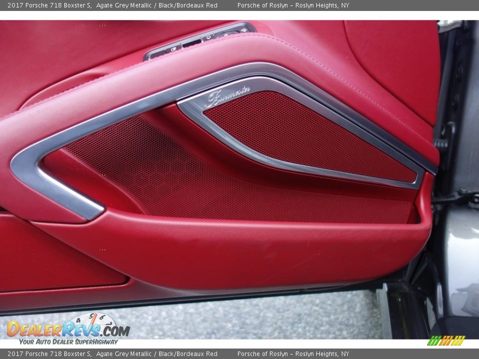 Door Panel of 2017 Porsche 718 Boxster S Photo #17