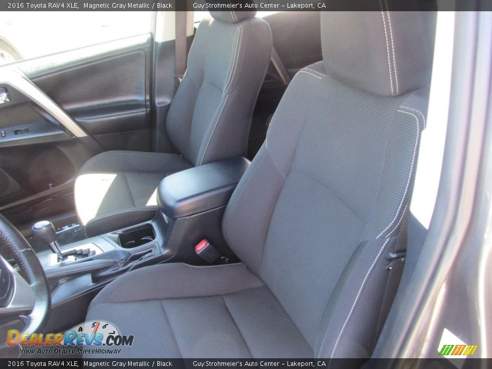 2016 Toyota RAV4 XLE Magnetic Gray Metallic / Black Photo #8