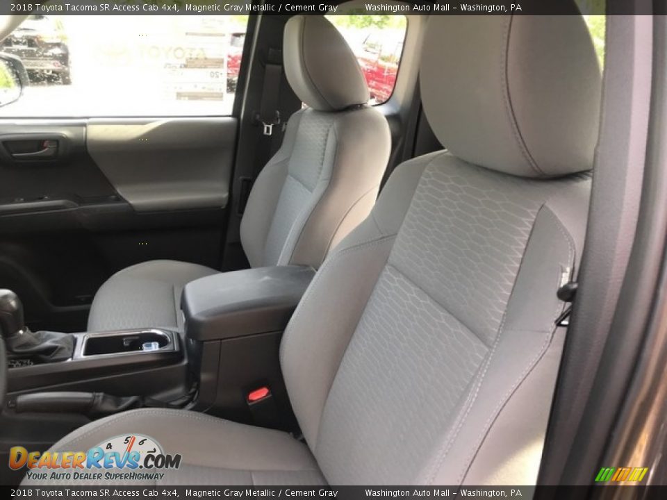 Front Seat of 2018 Toyota Tacoma SR Access Cab 4x4 Photo #10