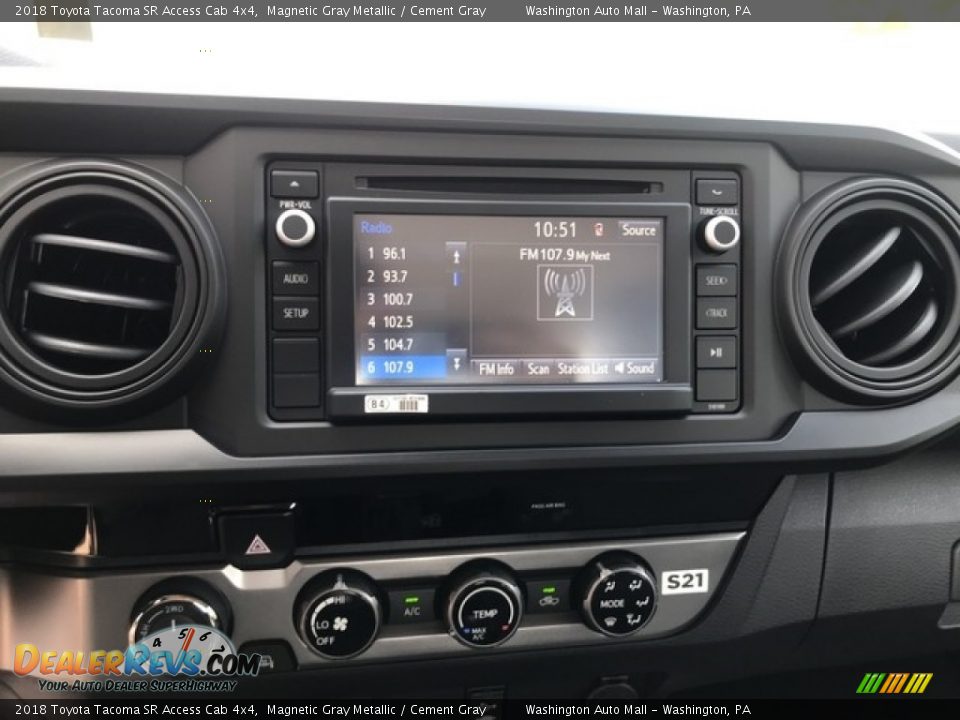 Controls of 2018 Toyota Tacoma SR Access Cab 4x4 Photo #12