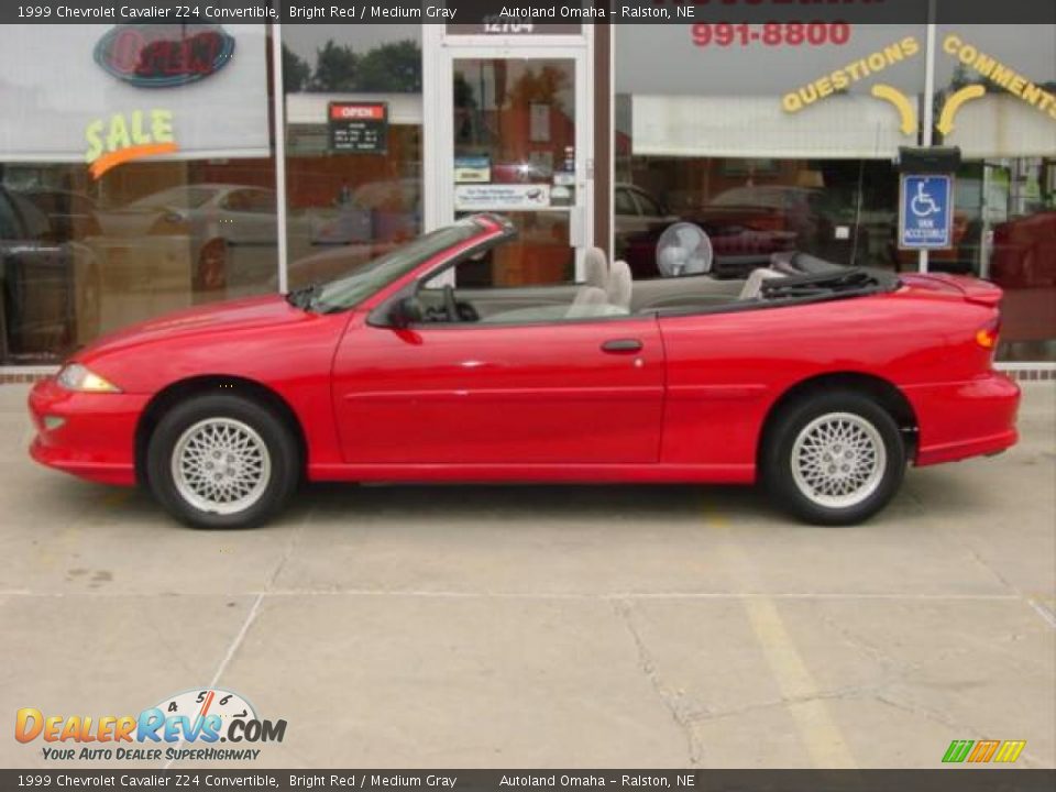 1999 Chevrolet Cavalier Z24 Convertible Bright Red / Medium Gray Photo #9