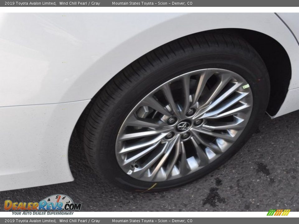 2019 Toyota Avalon Limited Wind Chill Pearl / Gray Photo #36
